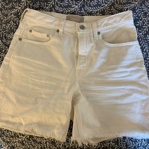Everlane white raw edge jean shorts